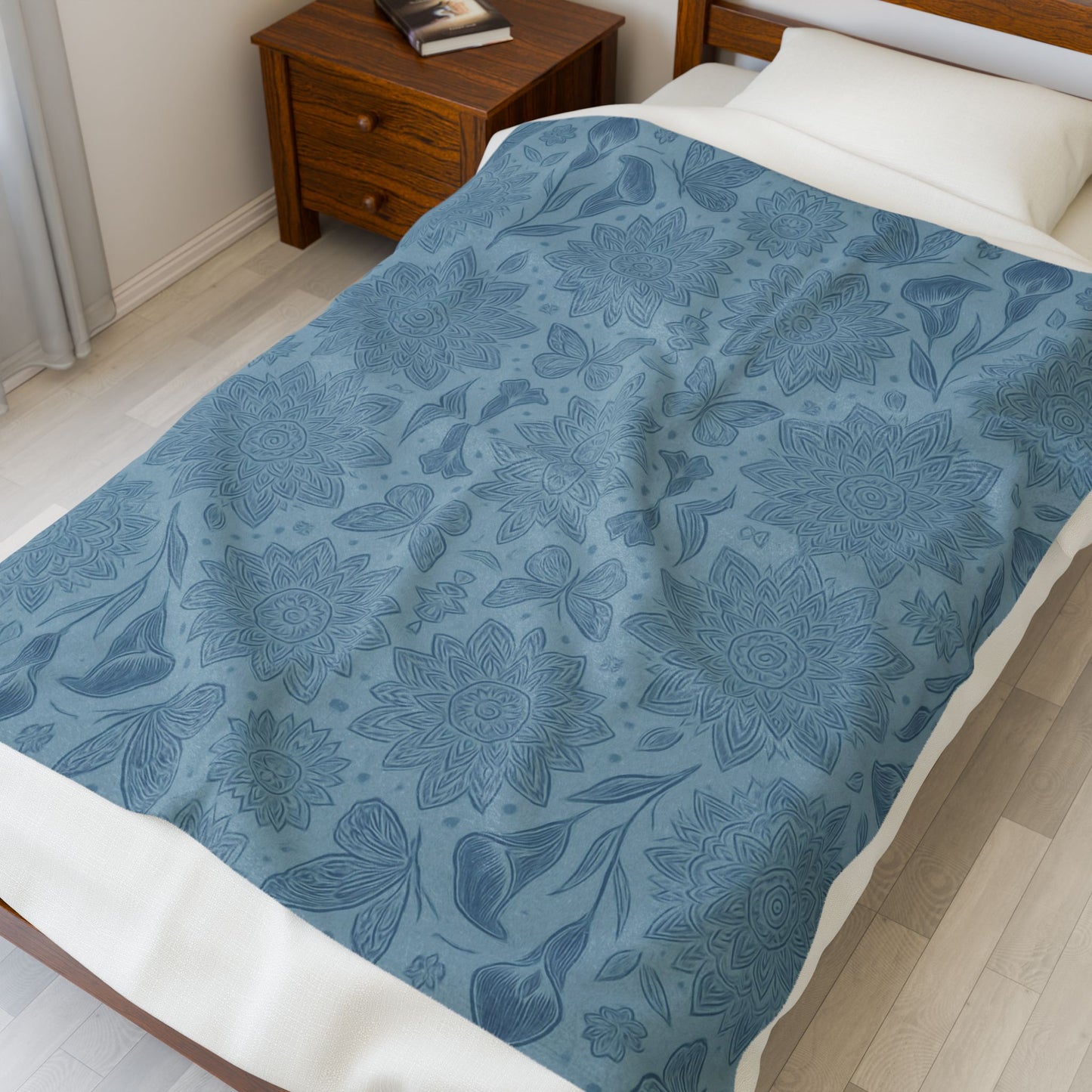Bloomlight Boho Soft Throw (Blue)